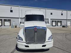 2022 Kenworth T680 photo 3