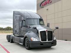 2022 Kenworth T680 photo 1