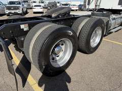 2023 Kenworth T880 photo 4