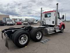 2023 Kenworth T880 photo 4