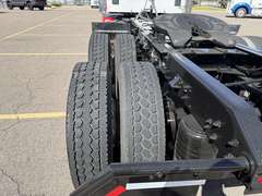 2023 Kenworth T880 photo 7