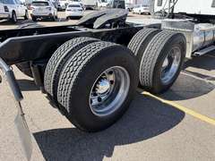 2023 Kenworth T880 photo 4