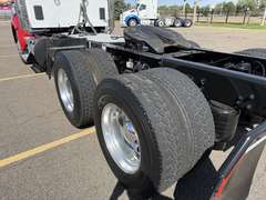 2023 Kenworth T880 photo 8