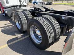 2023 Kenworth T880 photo 8
