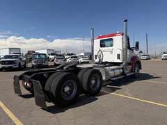 2023 Kenworth T880 photo 3