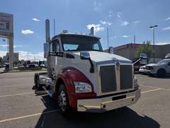 2023 Kenworth T880 photo 1