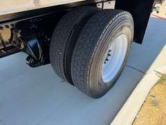 2022 Freightliner M2-106 photo 4