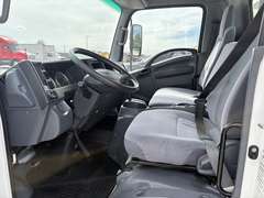 2019 Isuzu NPR-HD photo 3
