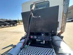 2022 Kenworth T880 photo 3