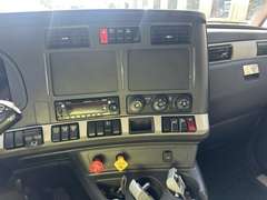2023 Kenworth T680 photo 7