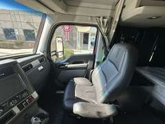 2023 Kenworth T680 photo 9