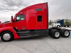 2023 Kenworth T680 photo 2