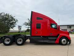 2023 Kenworth T680 photo 8