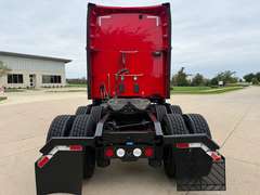 2023 Kenworth T680 photo 5