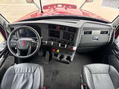 2023 Kenworth T680 photo 3