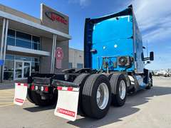 2024 Kenworth T680 photo 8