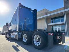 2023 Kenworth T680 photo 8