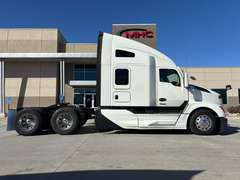 2023 Kenworth T680 photo 6
