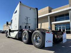 2023 Kenworth T680 photo 7