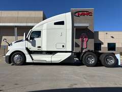 2023 Kenworth T680 photo 9