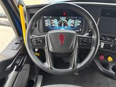 2023 Kenworth T680 photo 10