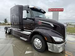 2024 Peterbilt 579 photo 1