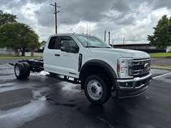 2027 Ford F550 photo 1