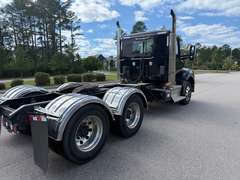 2024 Kenworth T880 photo 7