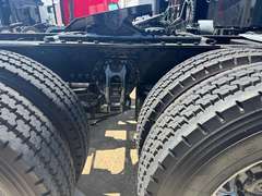 2023 Kenworth T680 photo 3