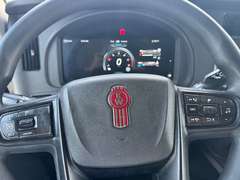 2023 Kenworth T680 photo 7