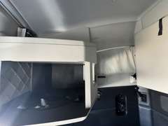 2023 Kenworth T680 photo 9