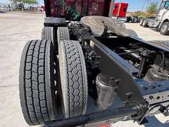 2022 Kenworth T680 photo 4