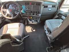 2022 Kenworth T680 photo 3