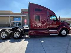 2022 Kenworth T680 photo 9