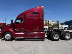 2022 Kenworth T680 photo 2