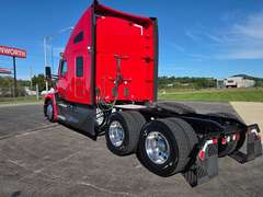 2023 Kenworth T680 photo 9