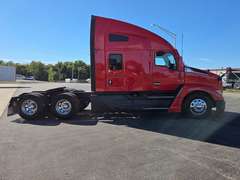 2023 Kenworth T680 photo 7