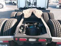 2023 Peterbilt 579 photo 5
