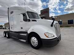 2021 Kenworth T680 photo 1