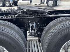 2022 Kenworth T680 photo 4