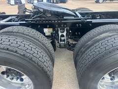 2021 Peterbilt 579 photo 9